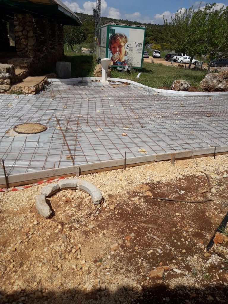 אריחי בטון חלקים בבנייה